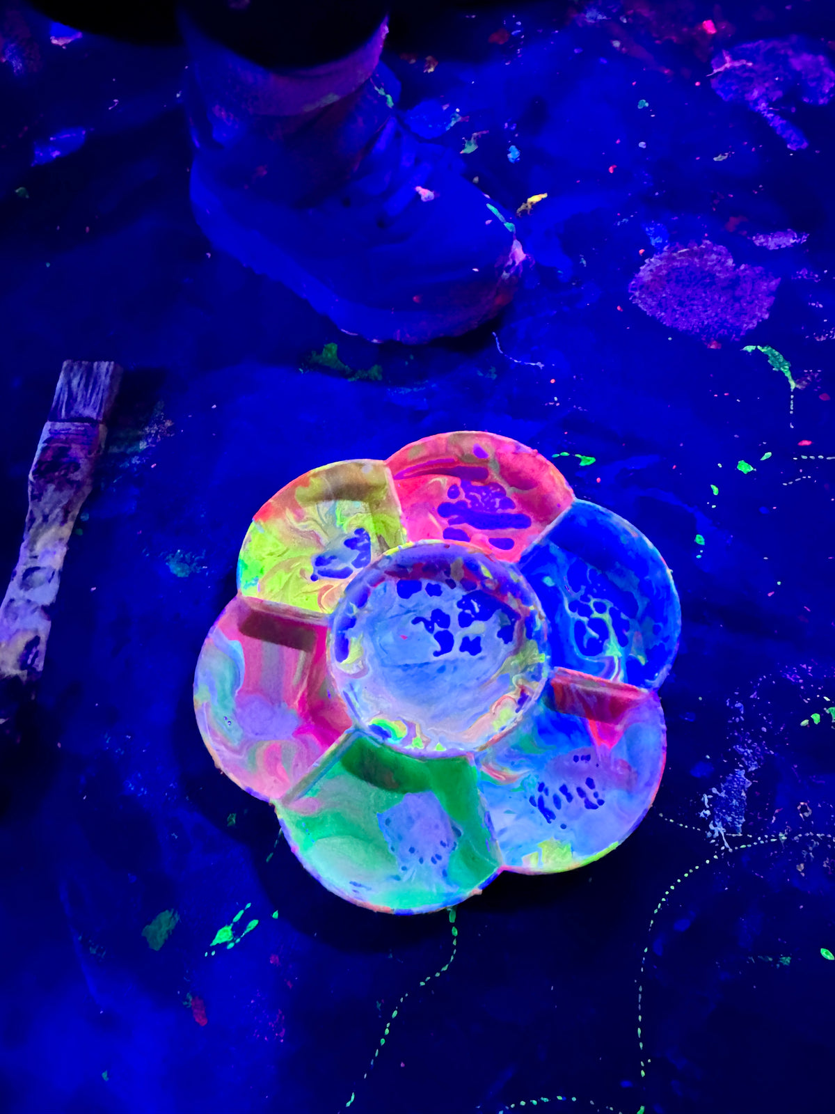 🎃 HALLOWEEN UV NEON PAINT PARTY! 👻 - Kilmore